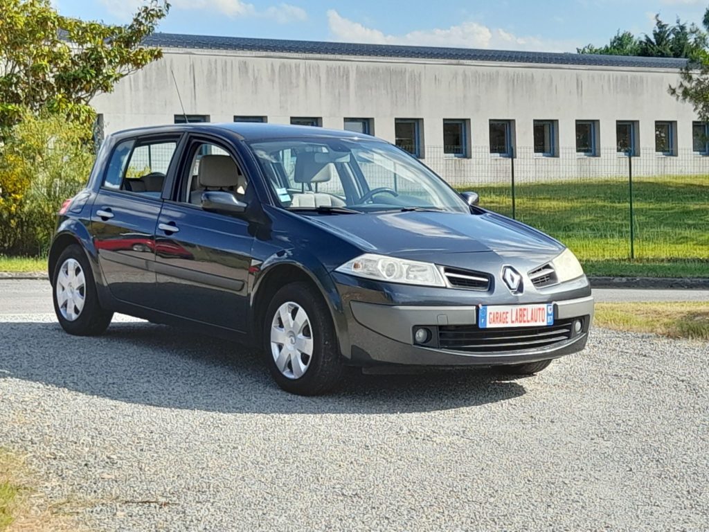 Renault Megane 1.9L dCi 130 CH Authentique / 4 490€