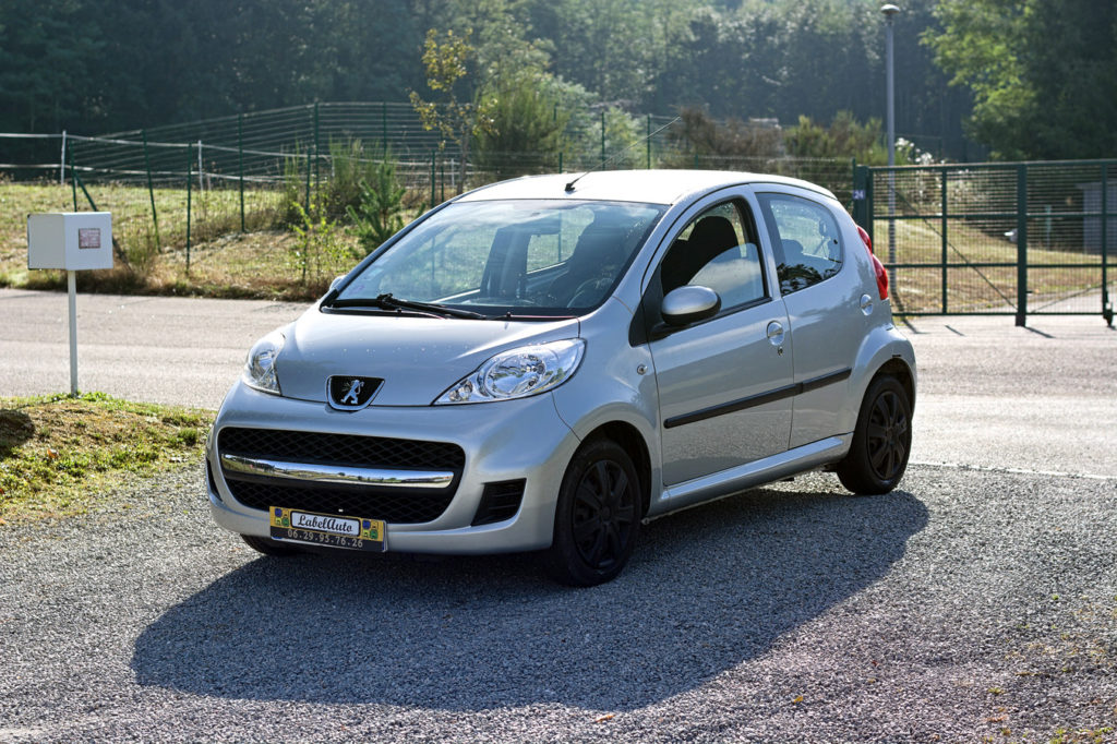 Peugeot 107 1.0L Trendy 68CH / 4990€