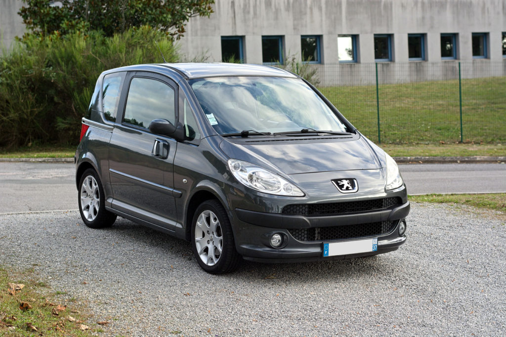 Peugeot 1007 1.6L HDi Sporty 110CH / 5490€