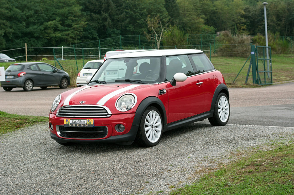 MINI Cooper 1.6L D 112CH / 7990€