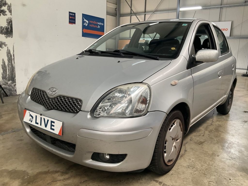 Toyota Yaris 1.3L VVT-i Bleue 85CH / 3990€