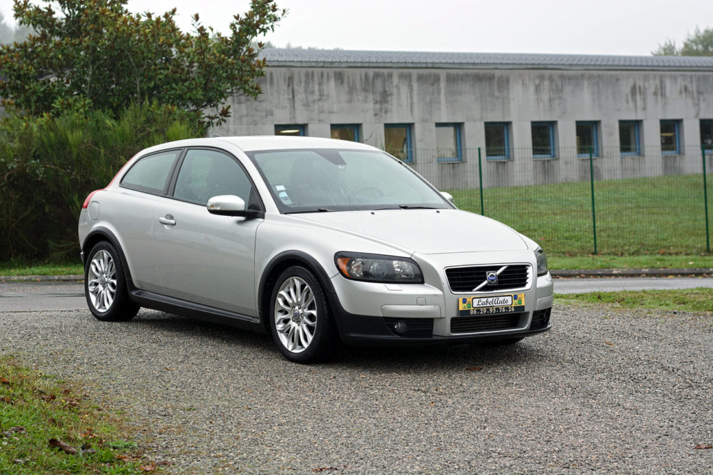 Volvo C30 2.0L D Momentum 135CH / 5490€