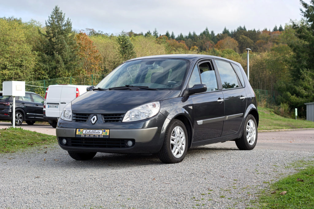 Renault Scenic 1.5L dCi Exception 105CH / 5490€