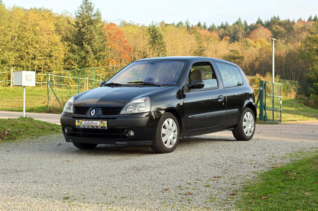 Renault Clio 1.6L Privilege Luxe 110ch / 4490€