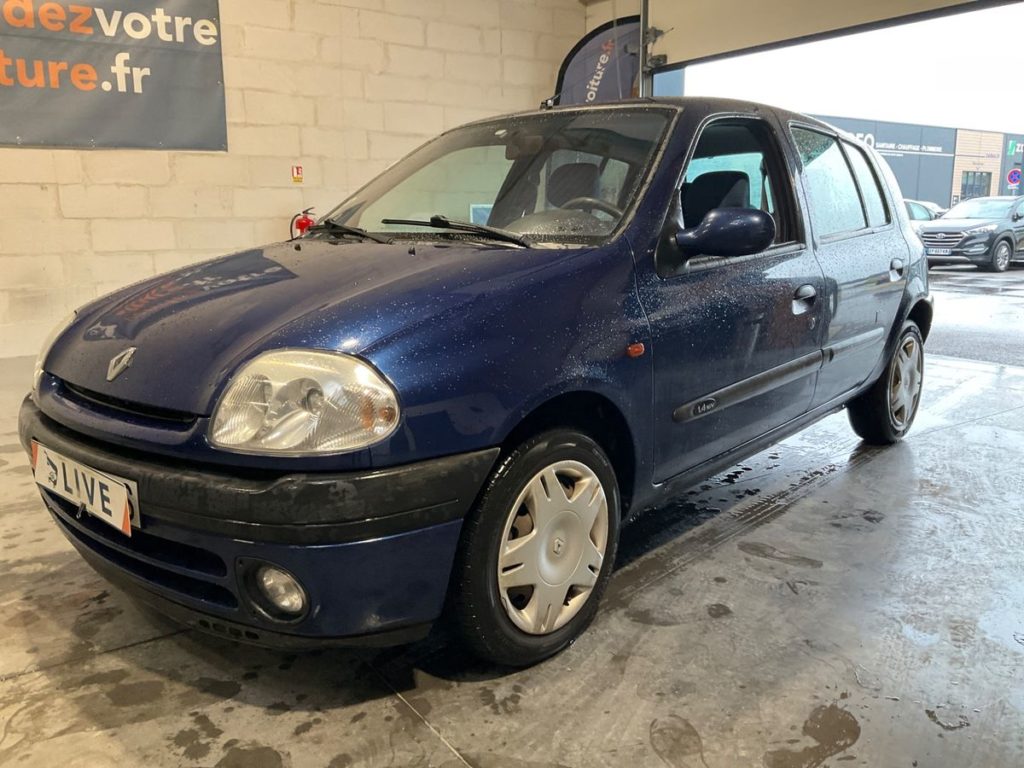 Renault Clio II 1.4L MTV 98CH / 3990€