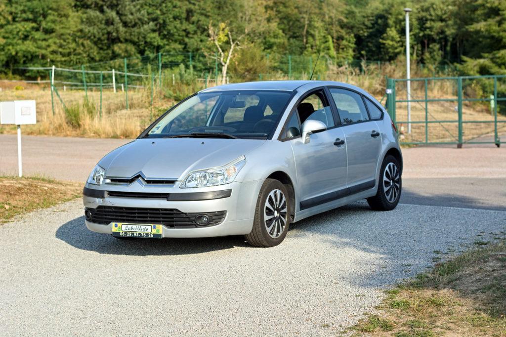 Citroën C4 1.6L 16V 110CH / 4490€