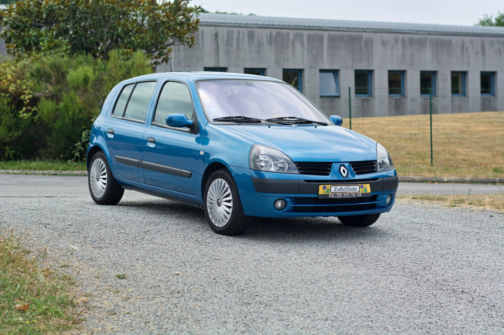 Renault Clio 1.6L Privilege 110CH / 4490€