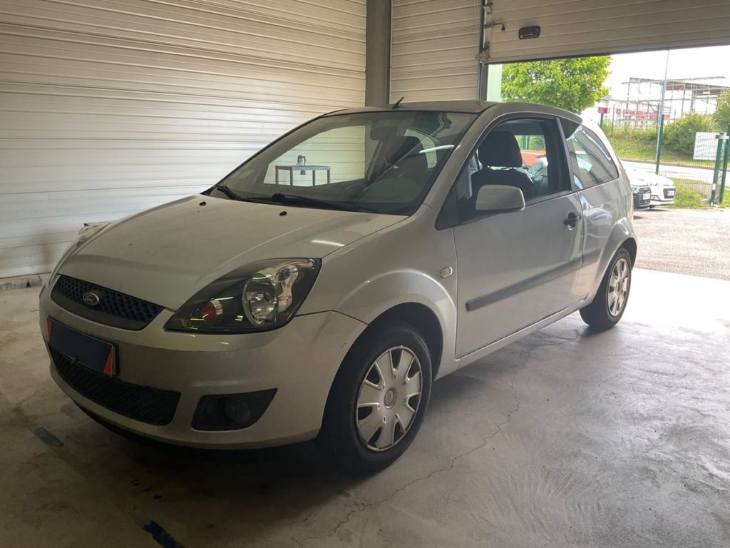 Ford Fiesta 1.4L Fun 80CH / 4490€