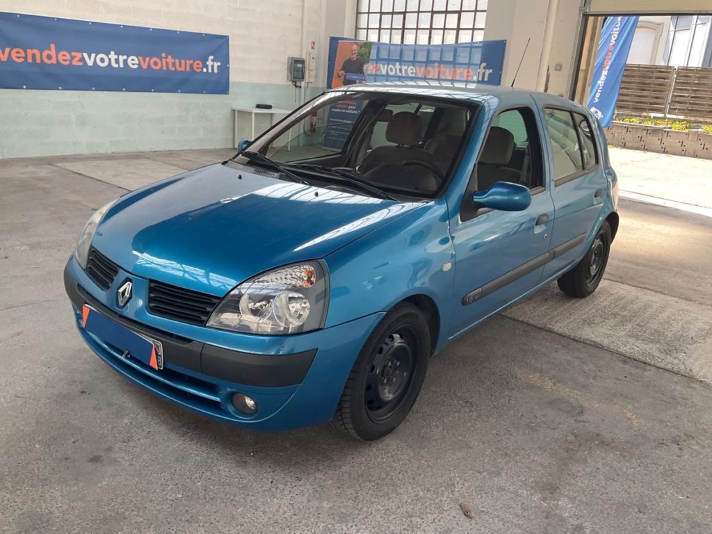 Renault Clio 1.6L Privilege 110CH / 4490€