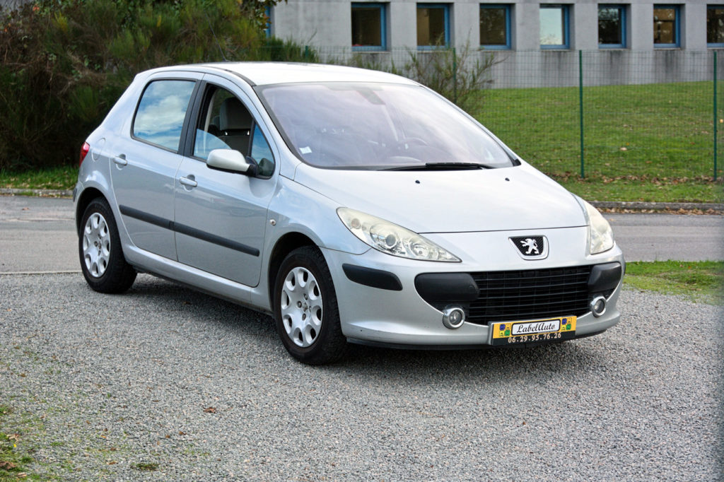 Peugeot 307 1.6L Premium 110CH / 4490€