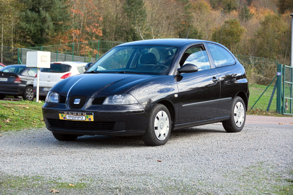 Seat Ibiza 1.4L Reference 75CH / 3990€