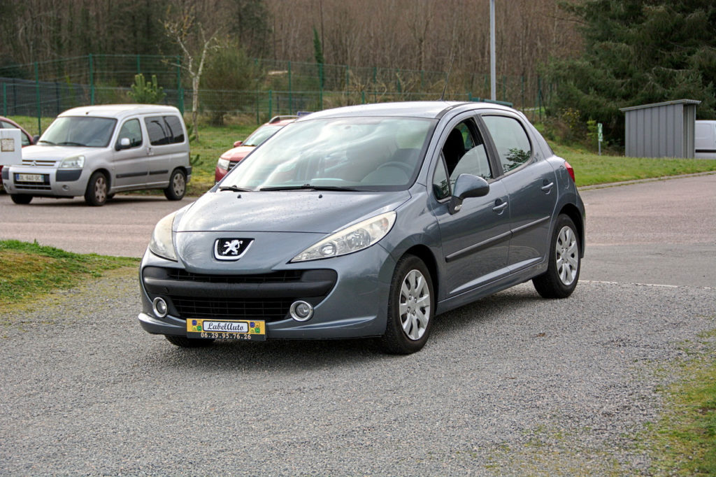 Peugeot 207 1.6L HDi Confort 90CH / 5490€