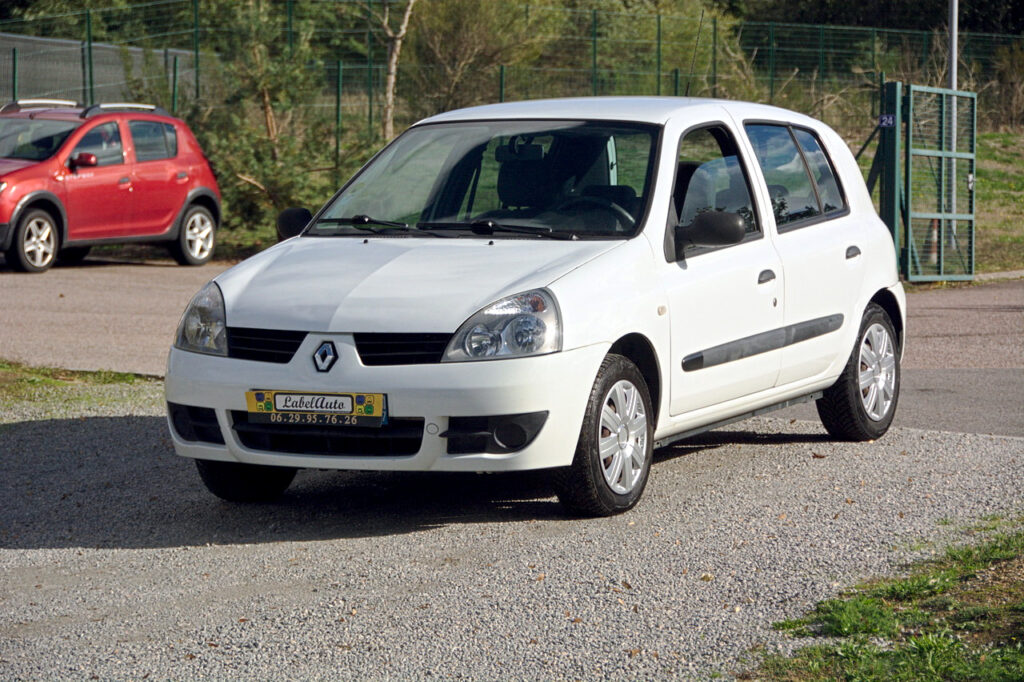 Renault Clio 1.2L Campus Authentique 58CH 5P / 3990€
